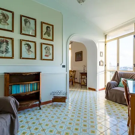Paola - Hidden Panoramic Garden And Terraces By Napoliapartments